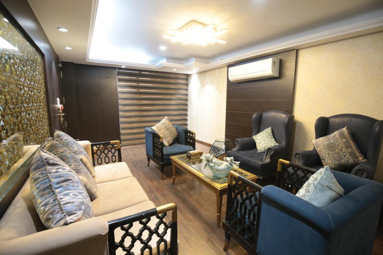 Red Castle - Karol Bagh - Where Luxury Meets Comfort New Delhi