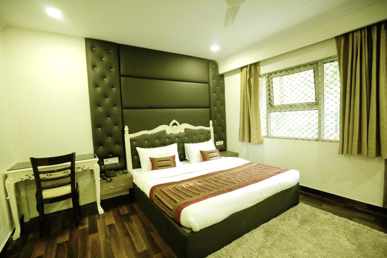 Red Castle - Karol Bagh - Where Luxury Meets Comfort 4* New Delhi