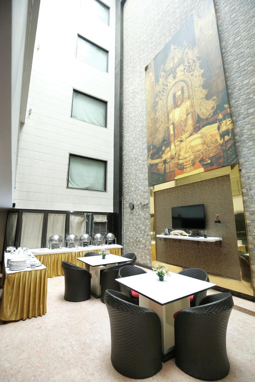 Hotel Red Castle - Karol Bagh - Where Luxury Meets Comfort New Delhi